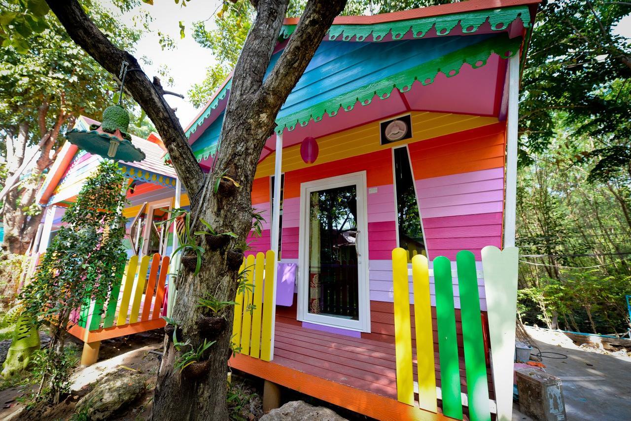 Energy Resort Nakhon Sawan Exterior foto
