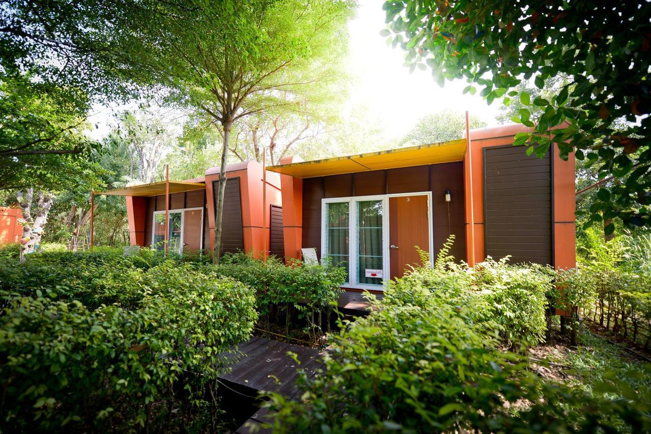 Energy Resort Nakhon Sawan Exterior foto
